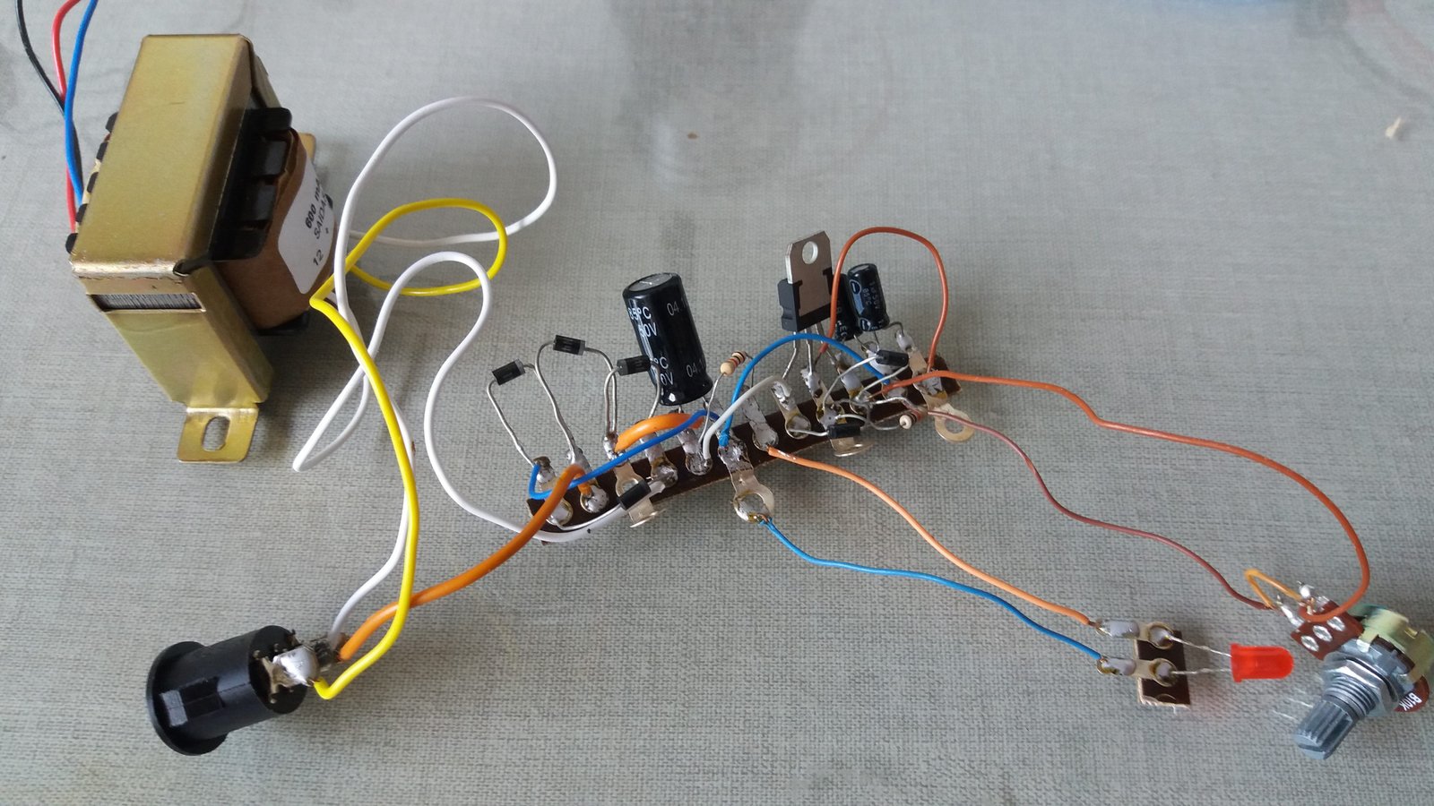 complete DC linear source circuit